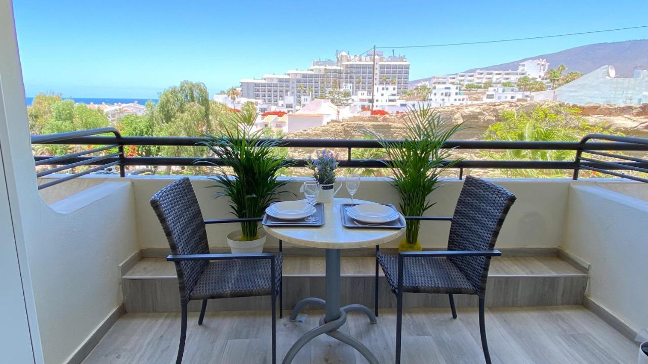Enjoy A Sunny Apartment With Pool Next To The Sea Адехе Екстер'єр фото